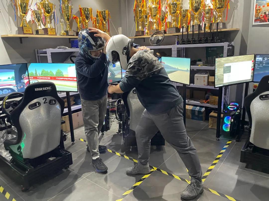 沃尔沃s60弯道减速,弯道小王子沃尔沃s60