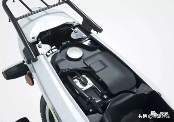 不足7千元的雅马哈合资弯梁车,雅马哈弯梁车110价格是多少