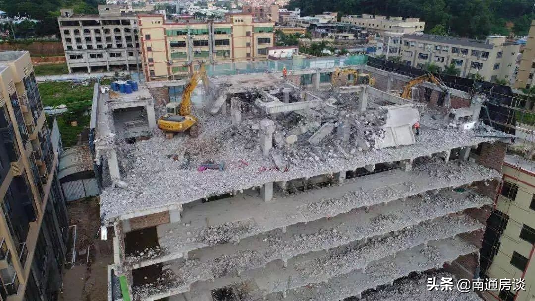 价值10几亿的楼盘被拆,史上最惨的开发商