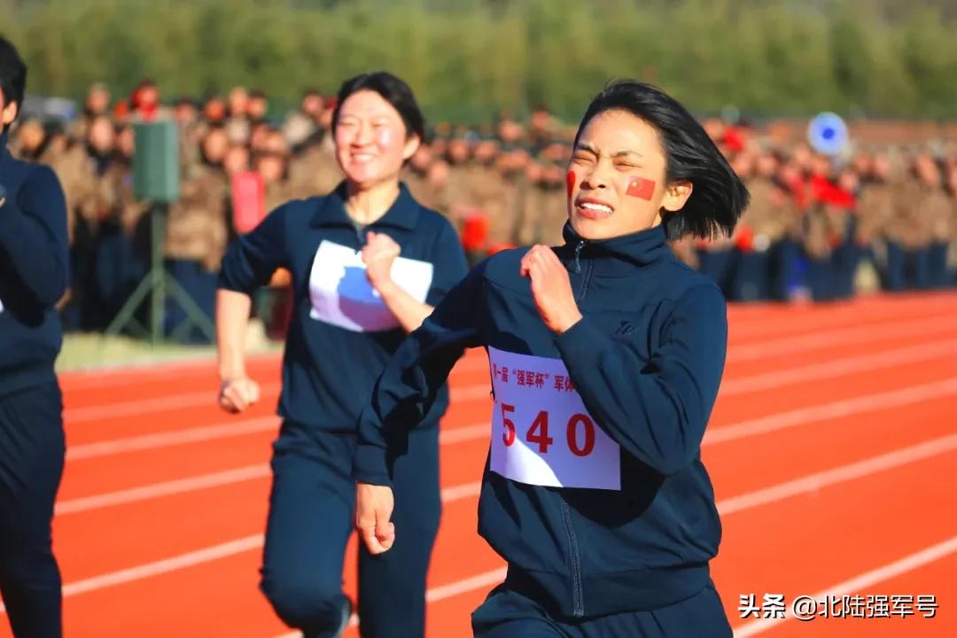 解放军硬核运动会,军队运动会热场搞气氛