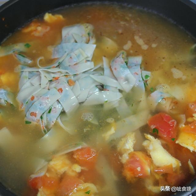 夹心面条的做法家常,手工蔬菜面条怎样做又劲道润滑