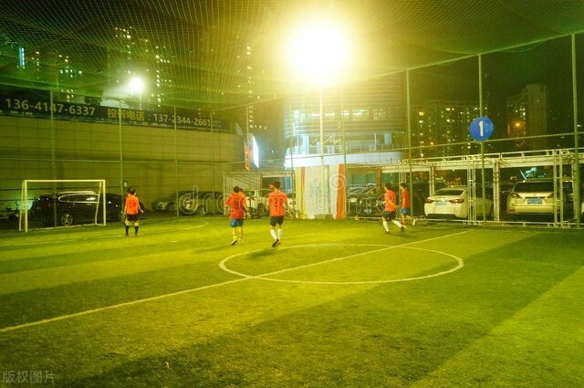 为什么外国教练来指导中国队,为什么外国教练带不动足球