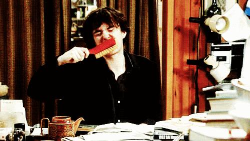 牙疼吃冷饮治牙痛,冷饮一碰牙齿就敏感