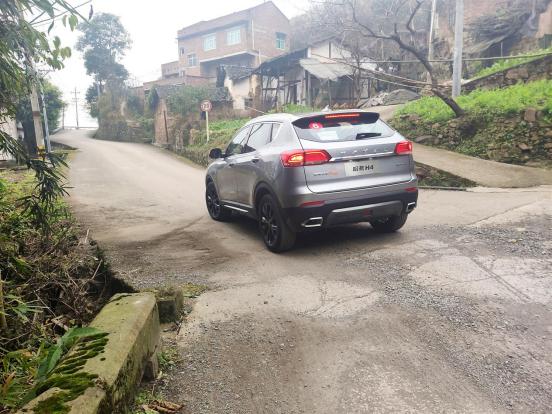 全新哈弗h4pro到店试驾,家用suv哪款车最实用哈弗h4怎么样