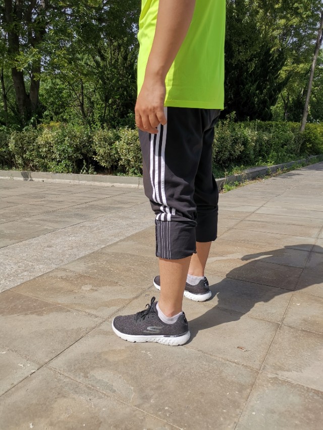 健步鞋美国,斯凯奇第七代健步鞋上市时间