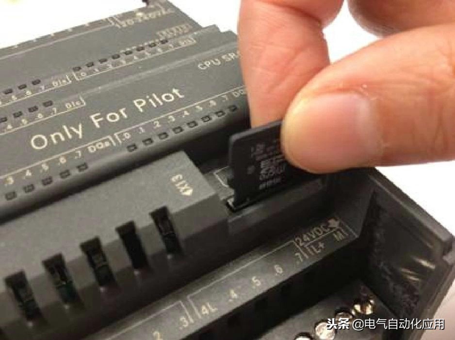 西门子200smart有存储卡吗,西门子s7-200smart内存卡