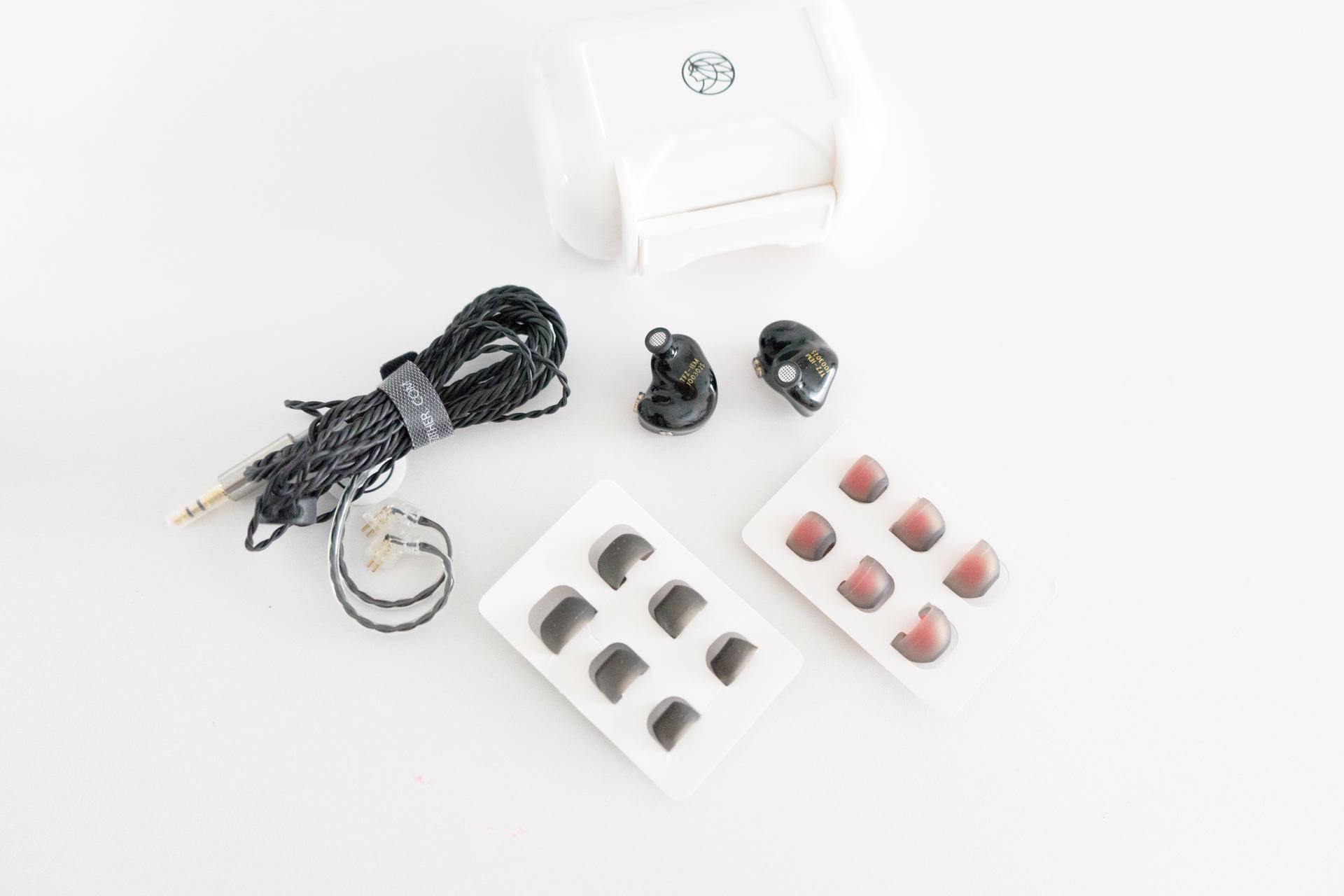 TFZ秘密花园高清耳机，高清温润又耐听，带你畅享高品质音乐