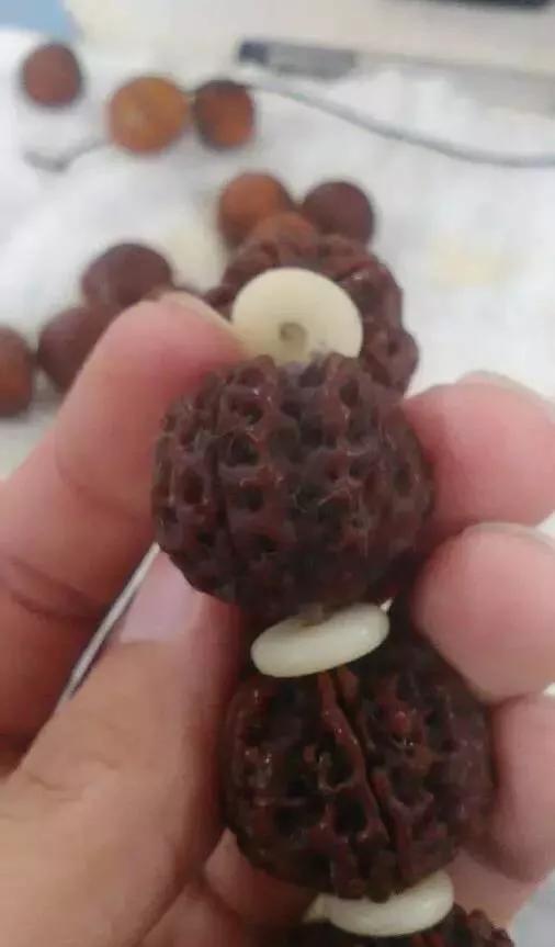 手串发霉了怎么办,手串发霉是怎么回事