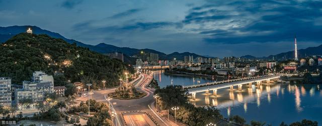 福建龙岩2023年gdp多少,江西赣州和福建龙岩gdp