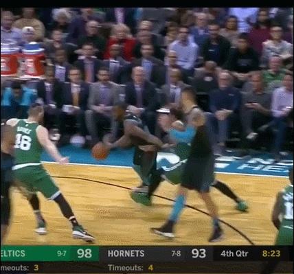 沃克防守三分完整视频,沃克狂飙44分难救主