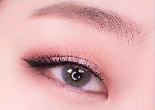 亮色眼影颜色搭配和画法美炸天,眼影画法新手亮色系列