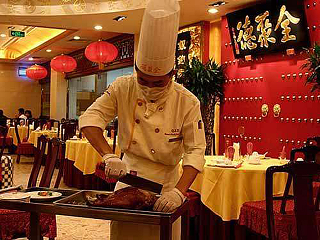 全聚德的陨落路：始于清朝，曾被总理选为宴请场所，终遇挫败