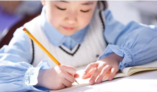 孩子写字太慢考试时间不够用,孩子考试写字写得慢怎么办