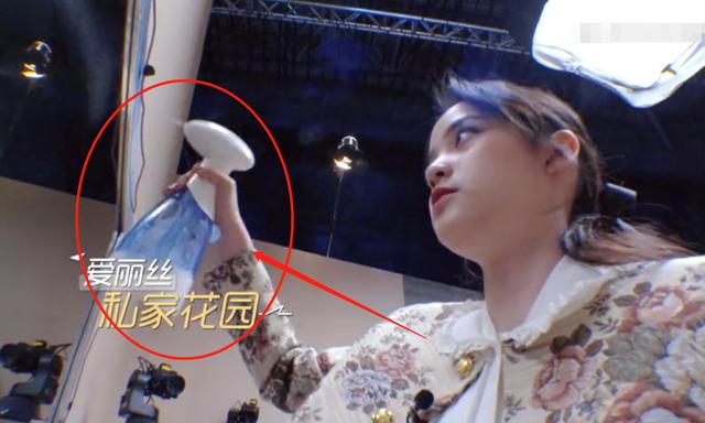 欧阳娜娜化妆水,欧阳娜娜有多强