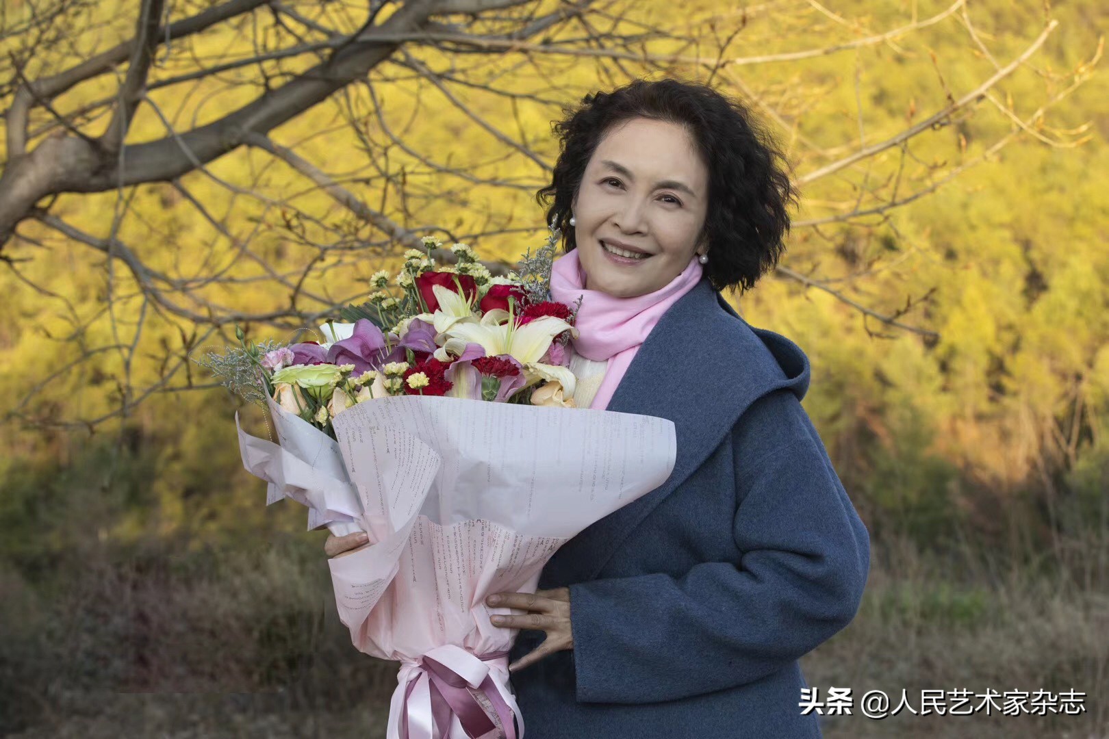 她是80年代长影厂当家花旦，19岁因报幕被选中出演平原游击队，中年无戏可拍，复出电影由钟南山担任顾问