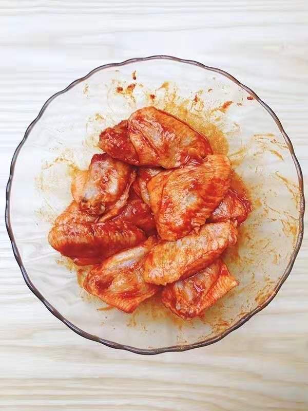 超级简单的奥尔良鸡翅懒人适用,1分钟学会做奥尔良烤鸡翅