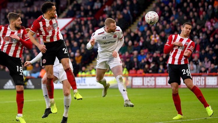 【观察】人到三十终获职业合同余欢水般的小人物才是足坛常态