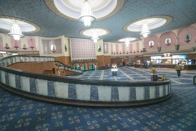 印度这座老城，房子都是粉色，去亚洲最豪华电影院只要几十元