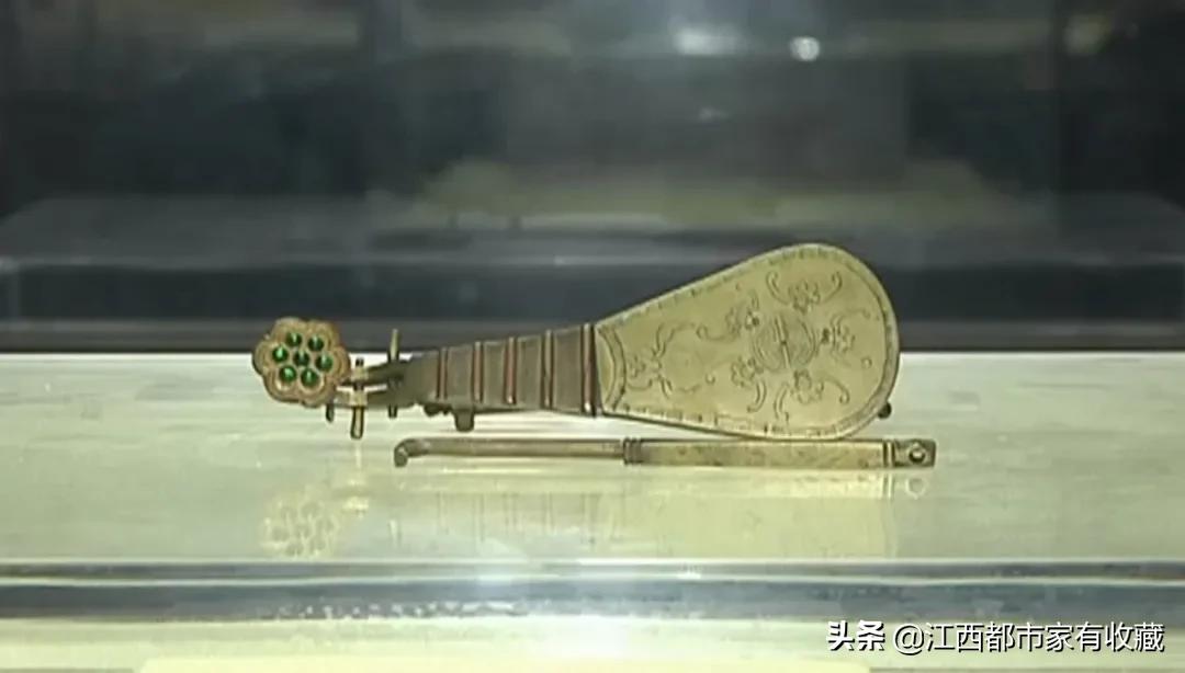 看，惊艳了时光的花旗锁