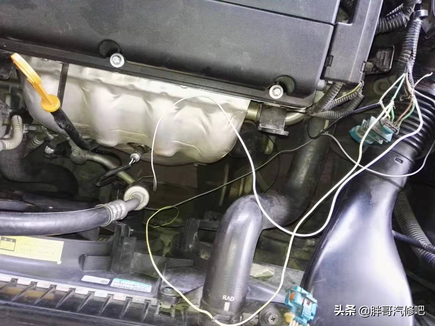 燃油过稀发动机故障灯亮怎么解决,燃油不好发动机故障灯亮报什么码