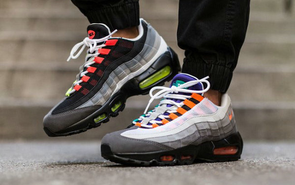 撞鞋不存在的！当代酷guy就要穿出不一样，几双吸睛鸳鸯鞋你收下