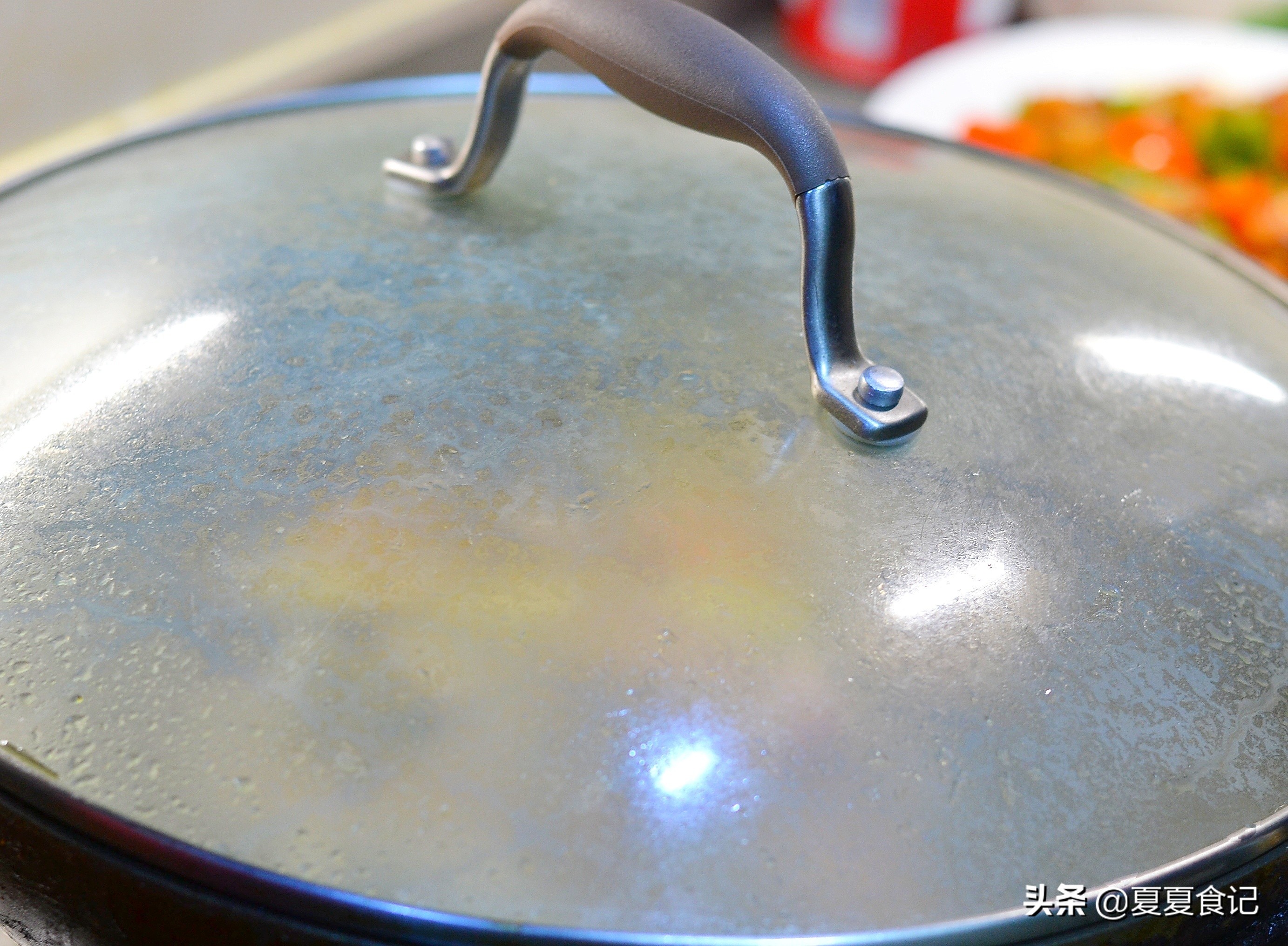 三文鱼汤和鲫鱼汤,三文鱼和鲫鱼汤可以一起吃吗