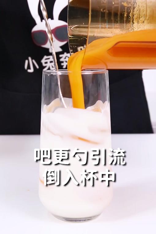 芒果布丁奶茶的家常做法,芒果乳酸奶茶的制作方法