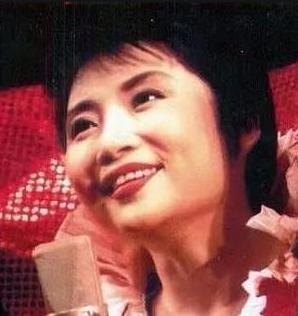 李娜出家前的感情生活,李娜出家原因现状如何