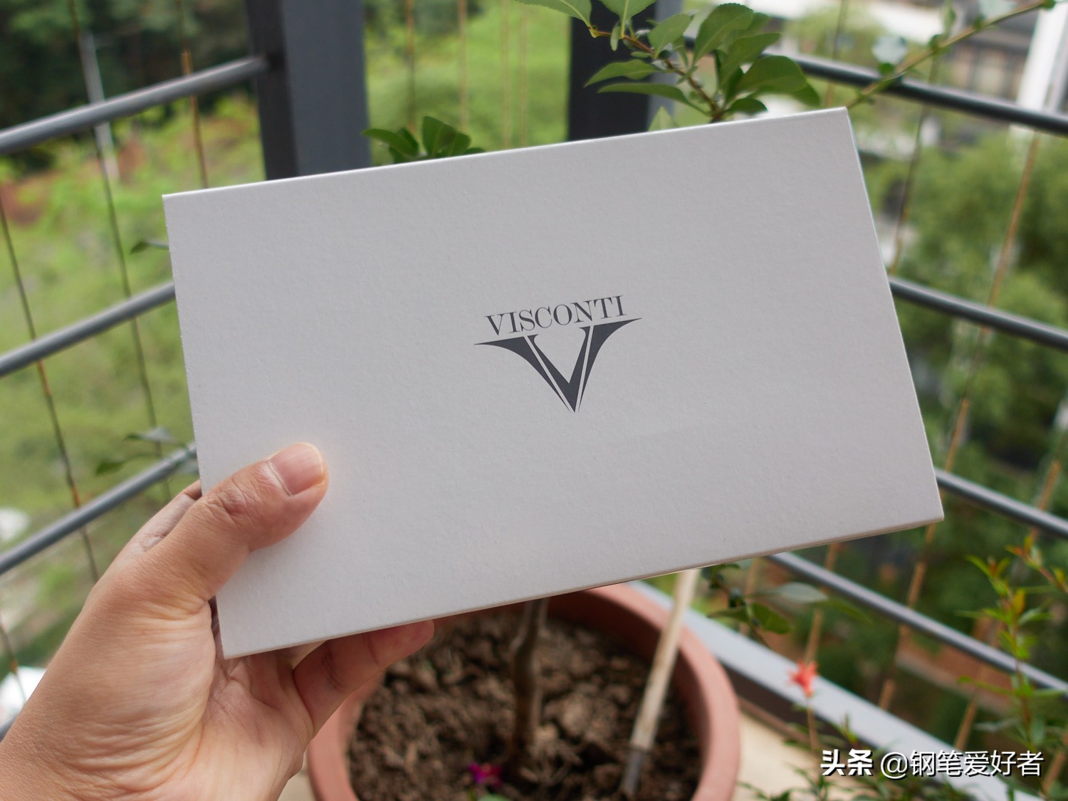 绿智人钢笔限量几支,维斯康蒂钢笔智人系列对比