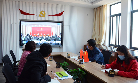 【西师新闻】西北师大师生迅速掀起学习十九届六中全会精神热潮