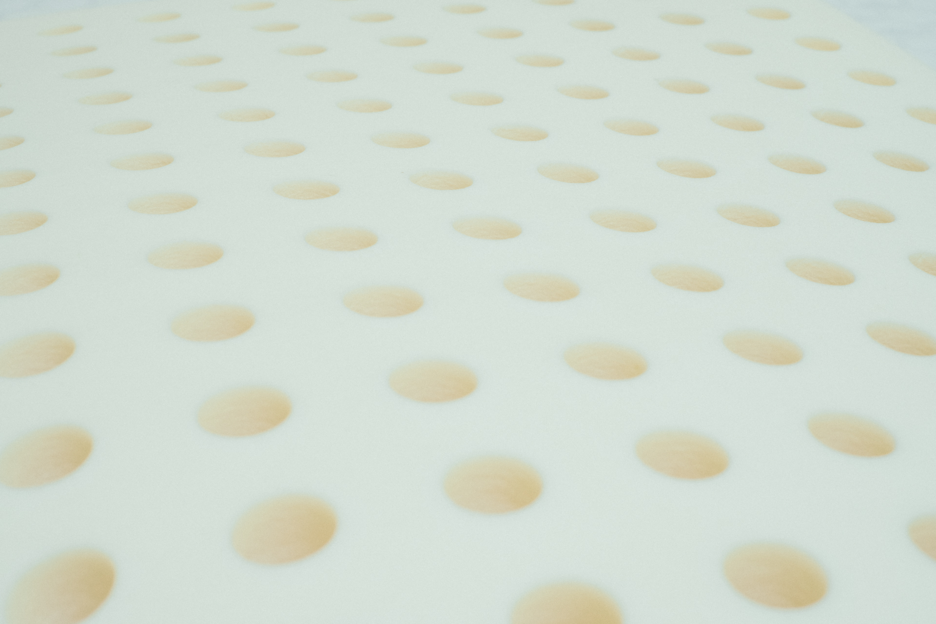 正宗乳胶床垫特点是什么,大品牌乳胶床垫是真的吗