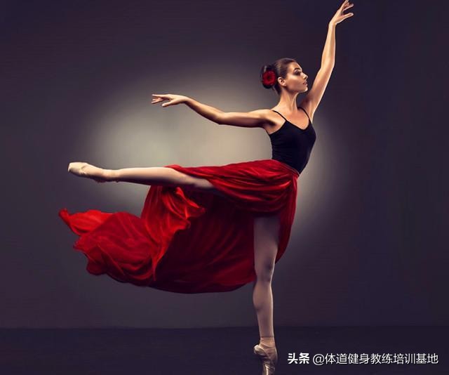 八个动作练出天鹅颈,三分钟天鹅臂锻炼方法