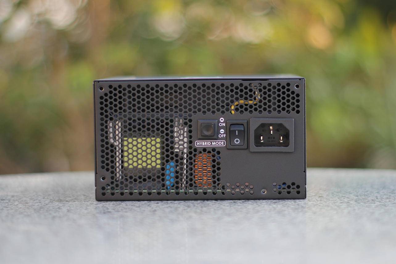 安钛克hcg650w电源评测,眼光一定要长远