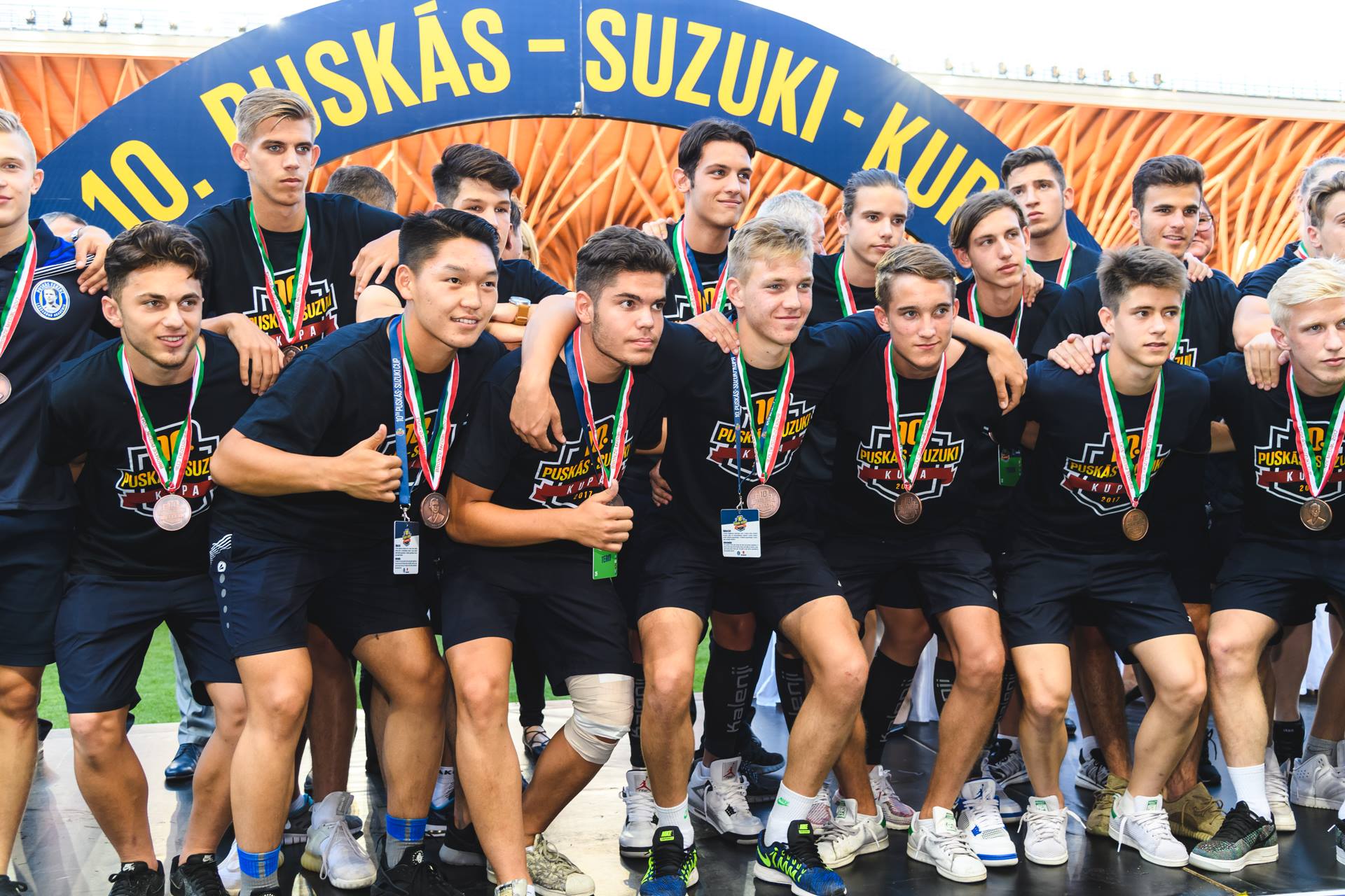 刚刚在世预赛创造历史的亚洲鱼腩,阵中有这样一位U19留洋小将