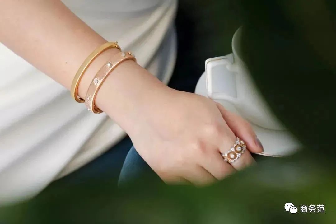 21年最火手镯,21款经典大气的手镯买了不过时