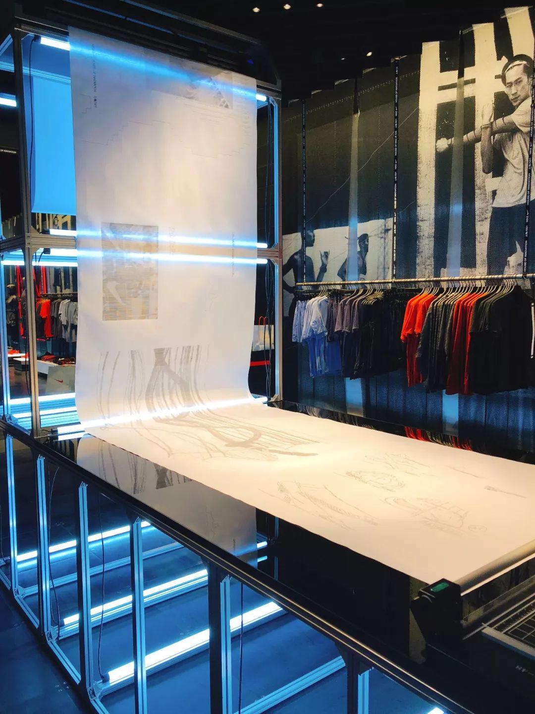 nike上海001抽鞋,魔都打卡新天地