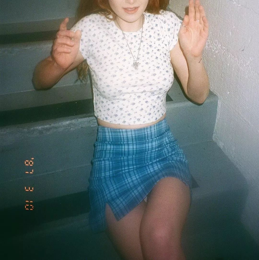 教你100元变身梦幻九头身KaiaGerber