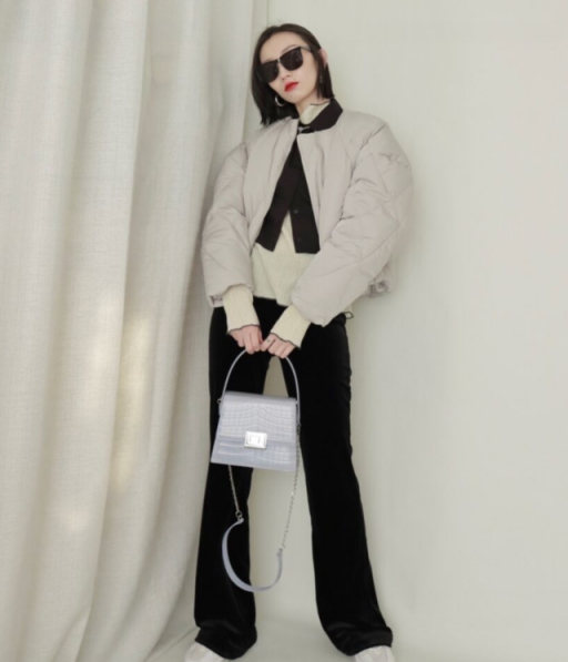 鲨鱼裤女款喇叭裤2022款网红款,可以穿鲨鱼裤的羽绒服