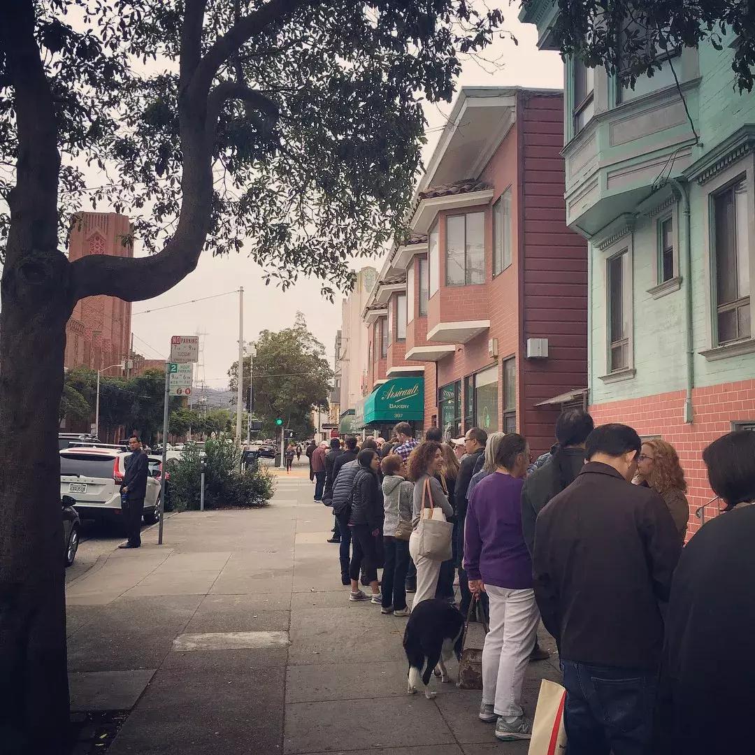 牛角包面包店,口碑最好的面包牛角包店