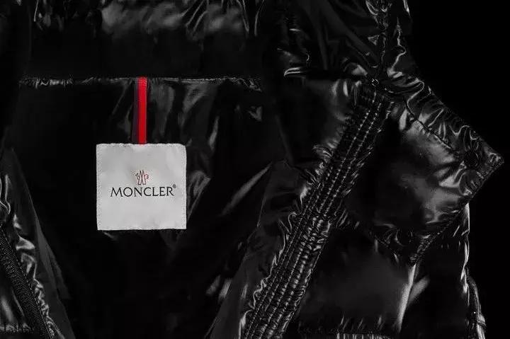 羽绒服辨质量四步走,moncler羽绒服怎么选