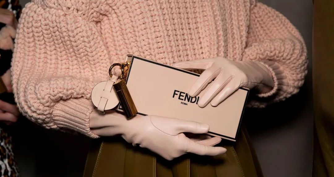 fendi包包哪里买最便宜,fendi值得入手的包包