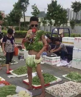 如何在地摊卖文案,怎样月入过万文案