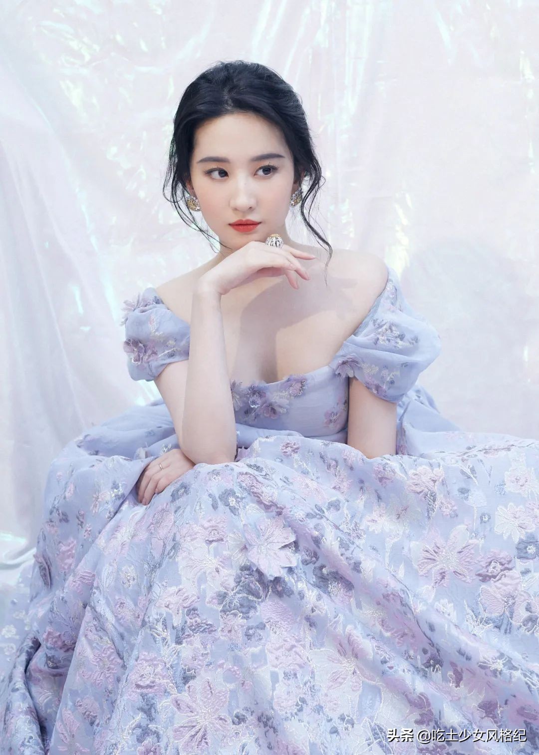 花木兰刘亦菲能翻盘吗,刘亦菲花木兰为什么是美国拍的