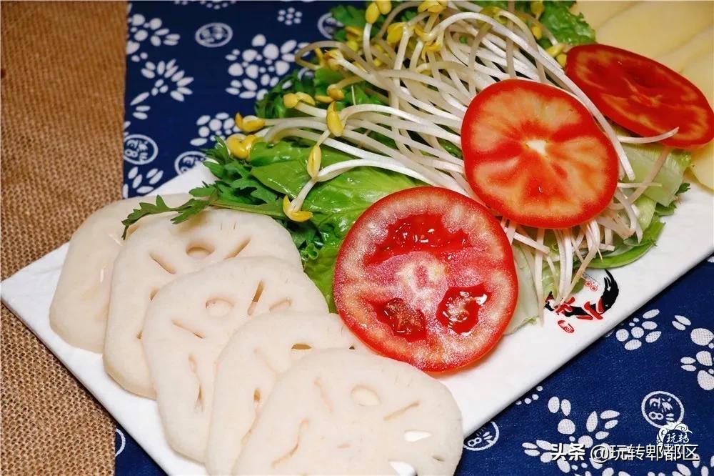 日均爆排1000+！壕涮八道硬核招牌，明星接连翻牌的巴蜀火锅来了