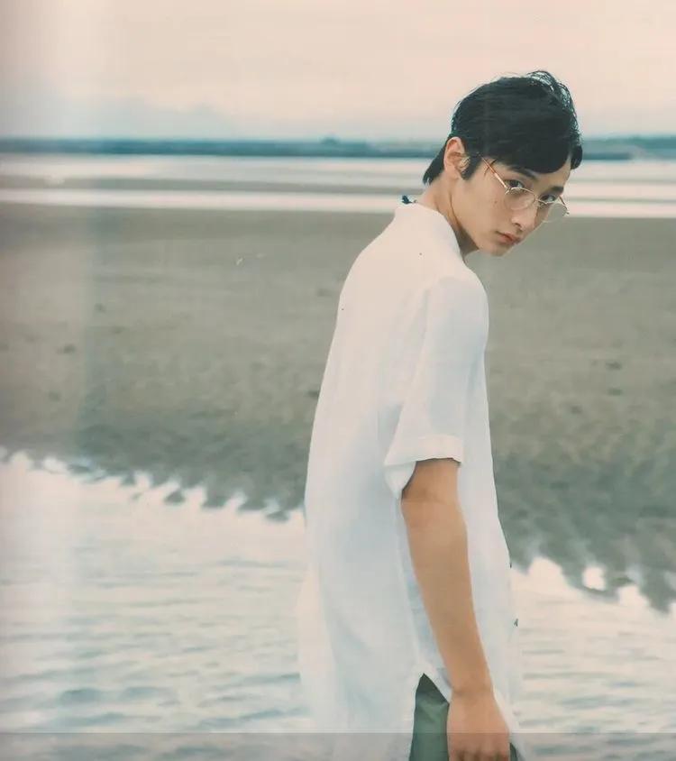 她有五个P友，却还得不到满足