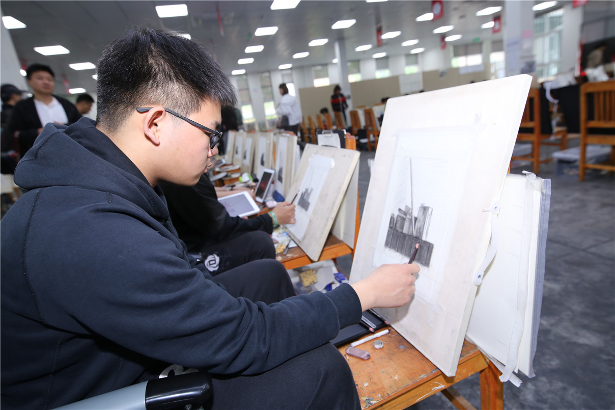 建校十年丹青易考圆了6000多考生上好大学的梦