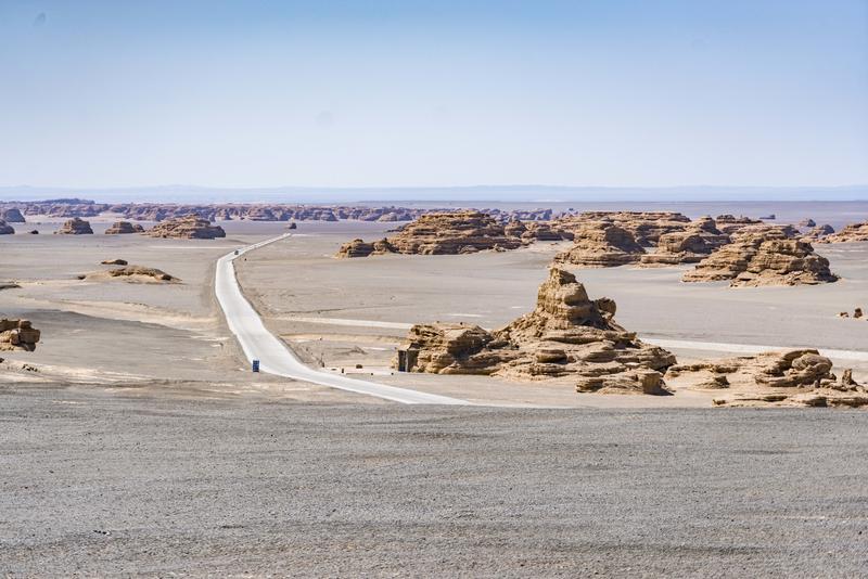 涓夊ぉ涓濈桓涔嬭矾鏃呮父鏀荤暐,涓夊ぉ绌胯秺鍖楃枂1000鍏噷