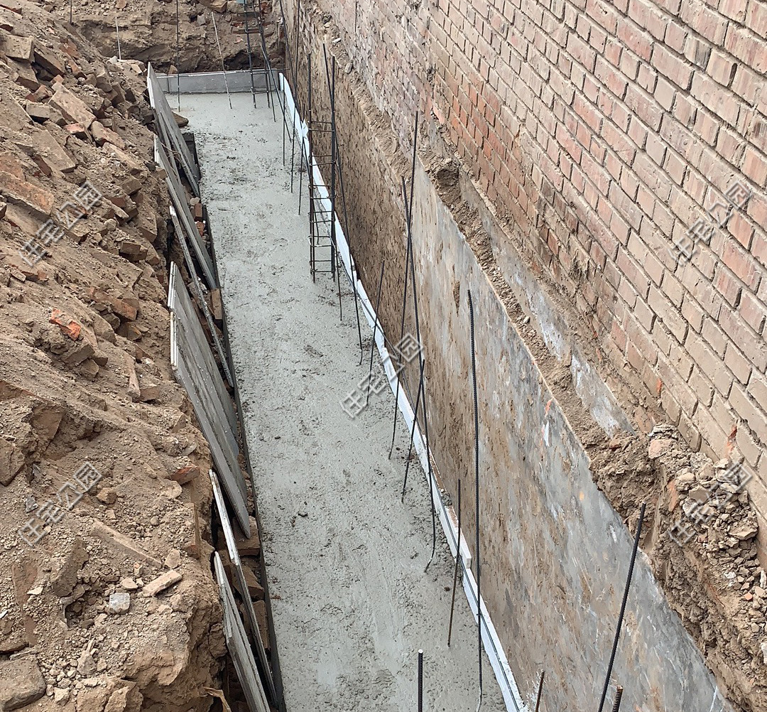 农村浇顶自建房,农村修建两层房屋15万小别墅