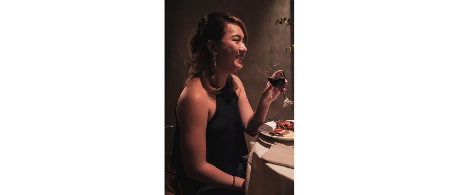 陪酒女陪酒身亡赔偿,陪酒的女孩违法吗