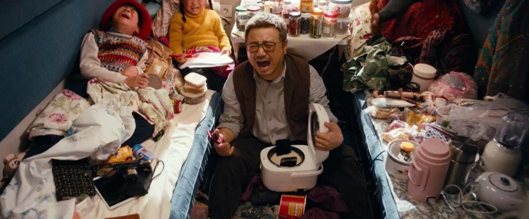 一边哭一边笑但不是很想笑,一边笑一边哭的厉害